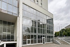 Два нежилых помещения на Мосфильмовской улице выставили на городские торги